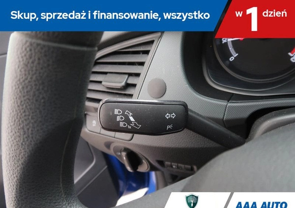 Skoda Fabia cena 36000 przebieg: 122175, rok produkcji 2018 z Szamotuły małe 154